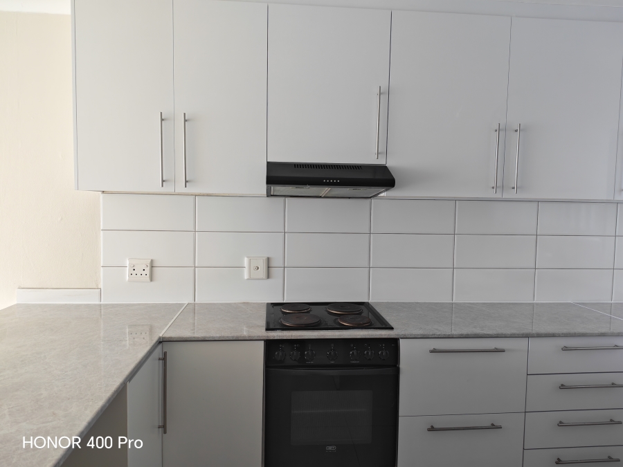 2 Bedroom Property for Sale in Beachfront Western Cape